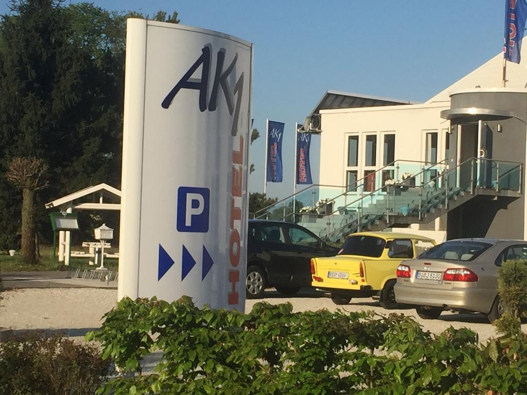 Ak 1 Hotel Ducherow Exterior foto