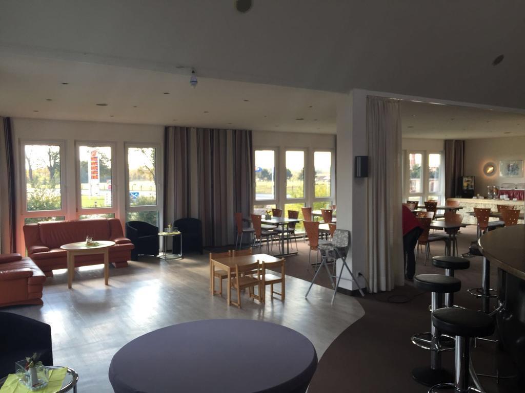 Ak 1 Hotel Ducherow Exterior foto